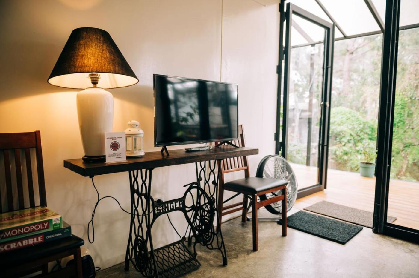 Tudor In The Pines Villa Baguio City Ngoại thất bức ảnh