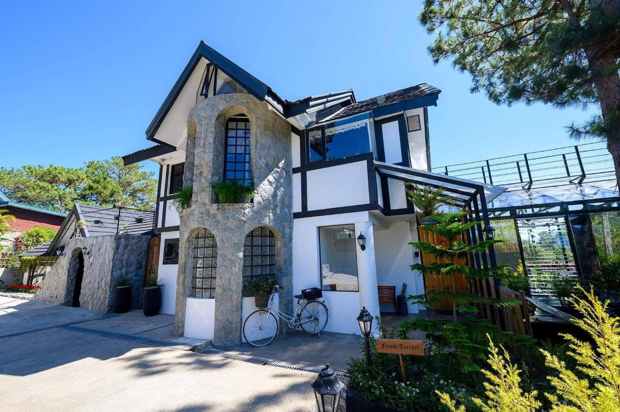 Tudor In The Pines Villa Baguio City Ngoại thất bức ảnh