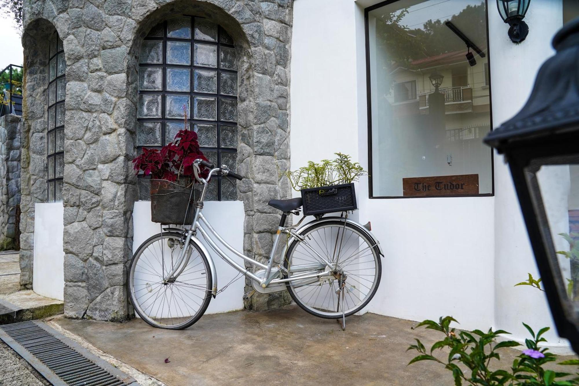 Tudor In The Pines Villa Baguio City Ngoại thất bức ảnh